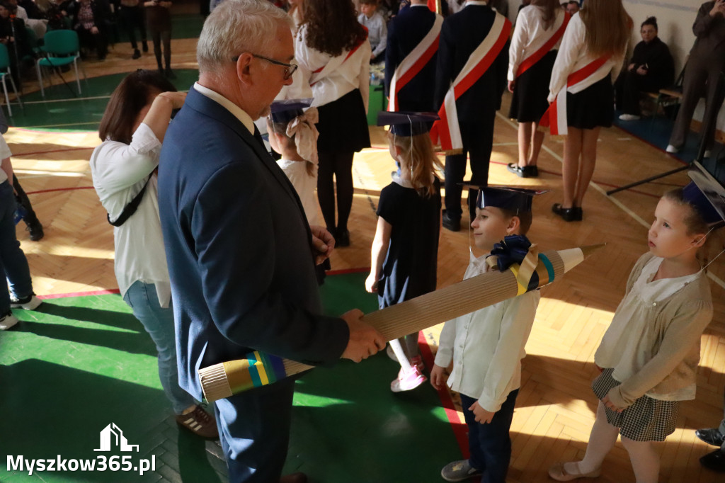 Fotorelacja: Ślubowania Pierwszoklasistów w Szkole Podstawowej nr3 w Myszkowie