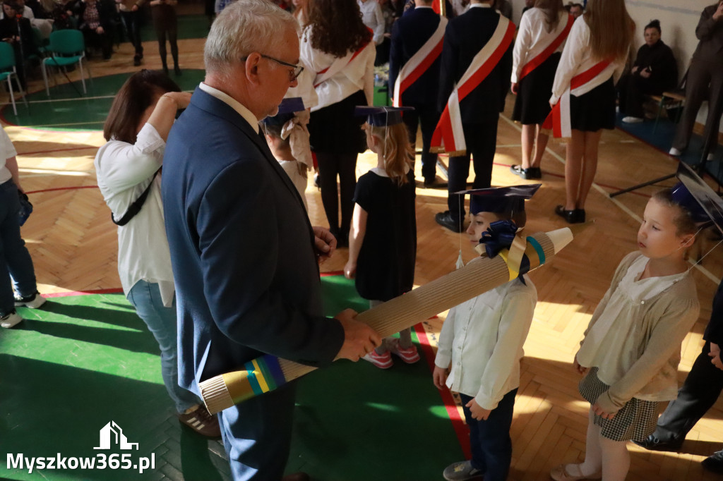 Fotorelacja: Ślubowania Pierwszoklasistów w Szkole Podstawowej nr3 w Myszkowie