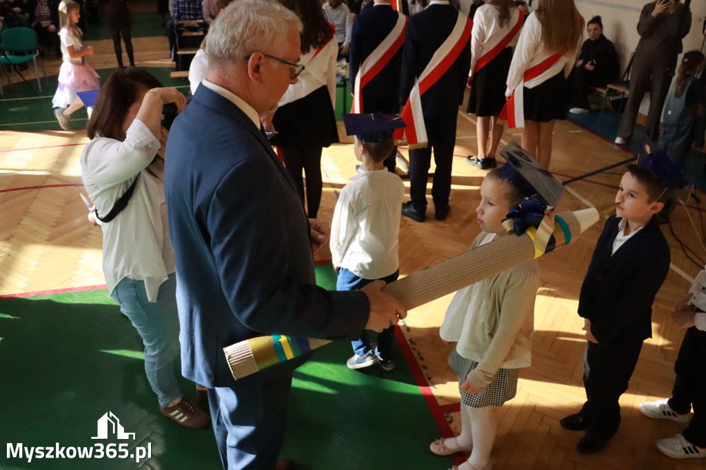 Fotorelacja: Ślubowania Pierwszoklasistów w Szkole Podstawowej nr3 w Myszkowie