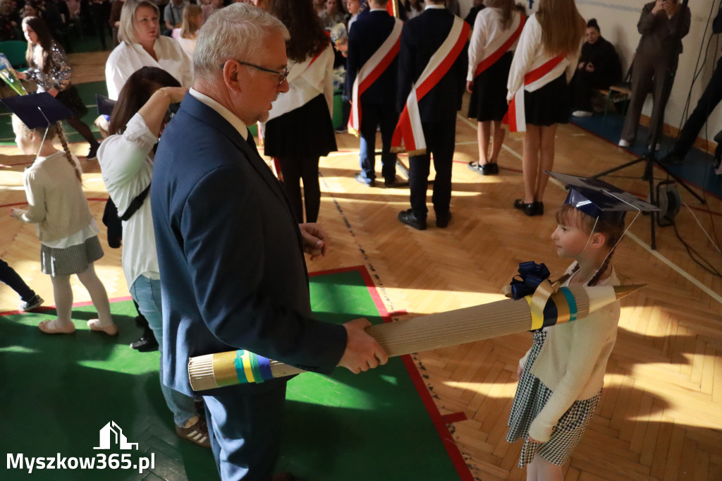 Fotorelacja: Ślubowania Pierwszoklasistów w Szkole Podstawowej nr3 w Myszkowie