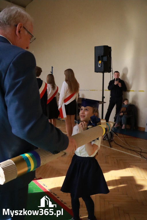 Fotorelacja: Ślubowania Pierwszoklasistów w Szkole Podstawowej nr3 w Myszkowie