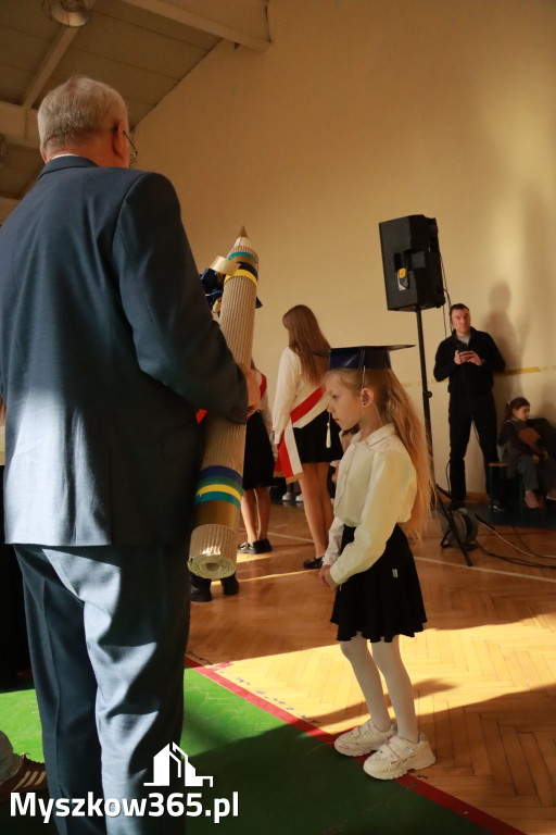 Fotorelacja: Ślubowania Pierwszoklasistów w Szkole Podstawowej nr3 w Myszkowie