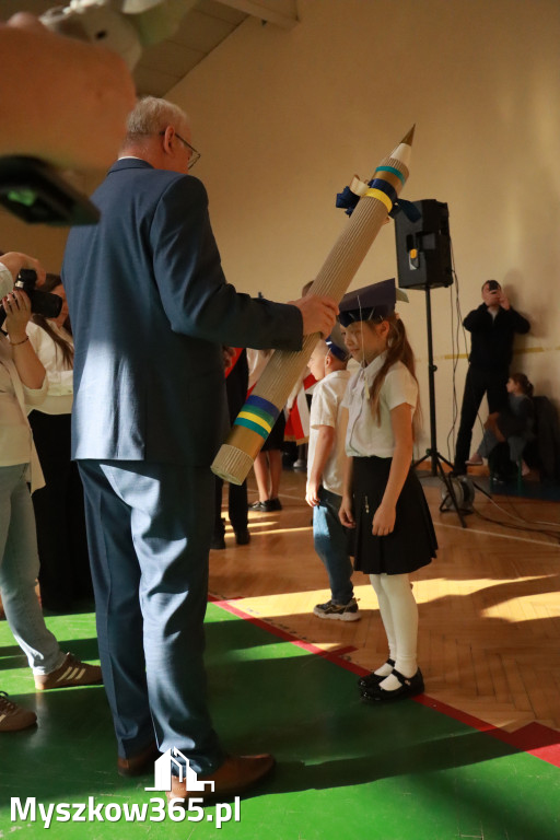 Fotorelacja: Ślubowania Pierwszoklasistów w Szkole Podstawowej nr3 w Myszkowie