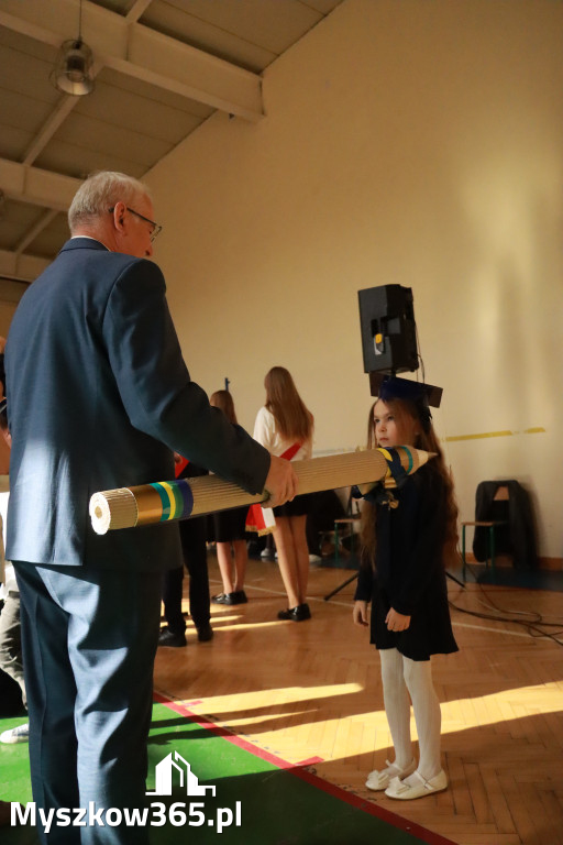 Fotorelacja: Ślubowania Pierwszoklasistów w Szkole Podstawowej nr3 w Myszkowie