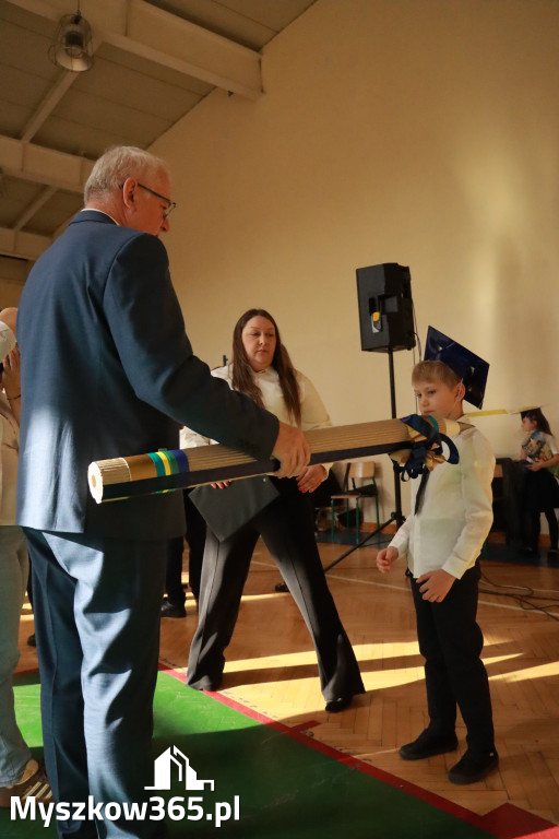 Fotorelacja: Ślubowania Pierwszoklasistów w Szkole Podstawowej nr3 w Myszkowie