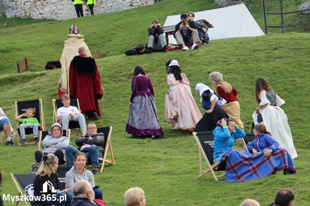 Teatr Konny na Zamku Ogrodzieniec w Podzamczu