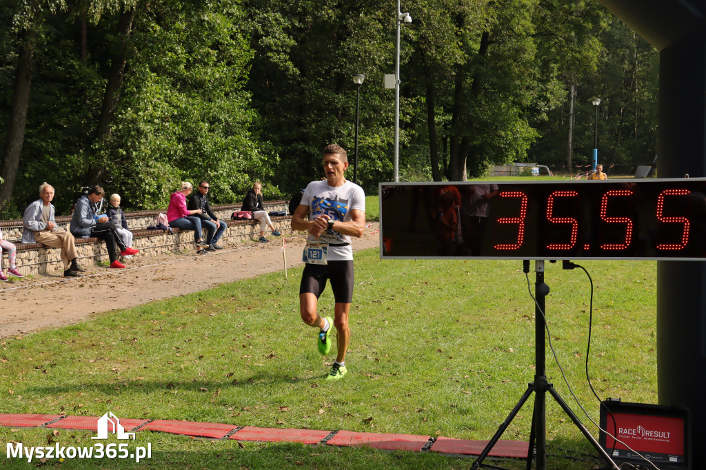 42 Międzynarodowy Bieg V Stawów Myszkowie.