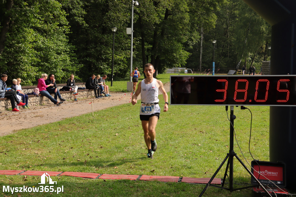 42 Międzynarodowy Bieg V Stawów Myszkowie.