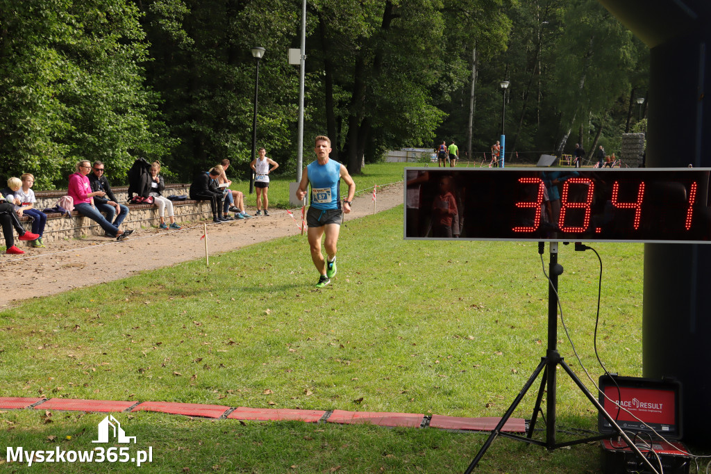 42 Międzynarodowy Bieg V Stawów Myszkowie.