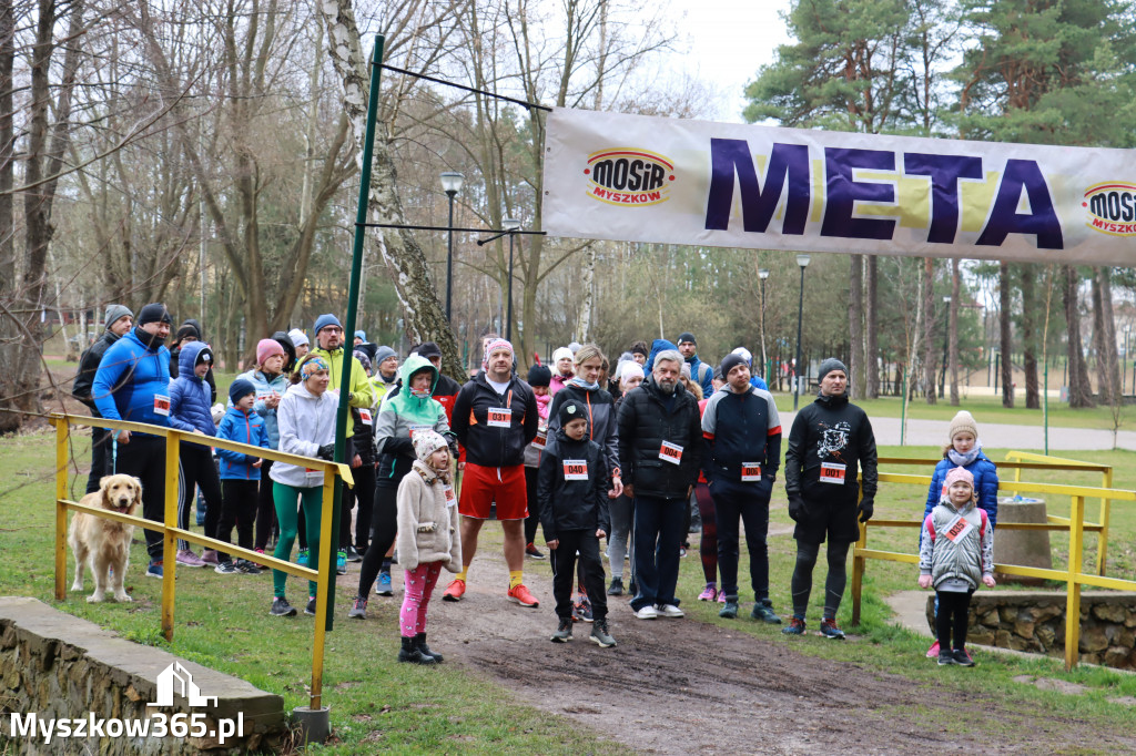  Zapraszamy na niedzielną fotorelacje  biegową  z dniu 10 kwiecień 2022 r.