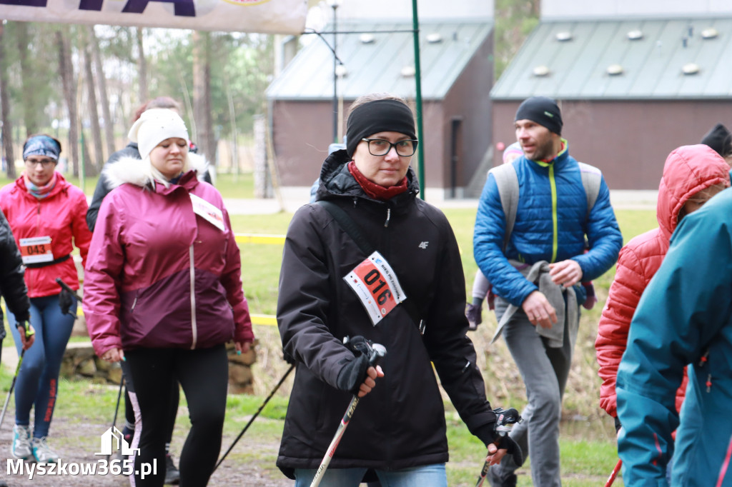  Zapraszamy na niedzielną fotorelacje  biegową  z dniu 10 kwiecień 2022 r.