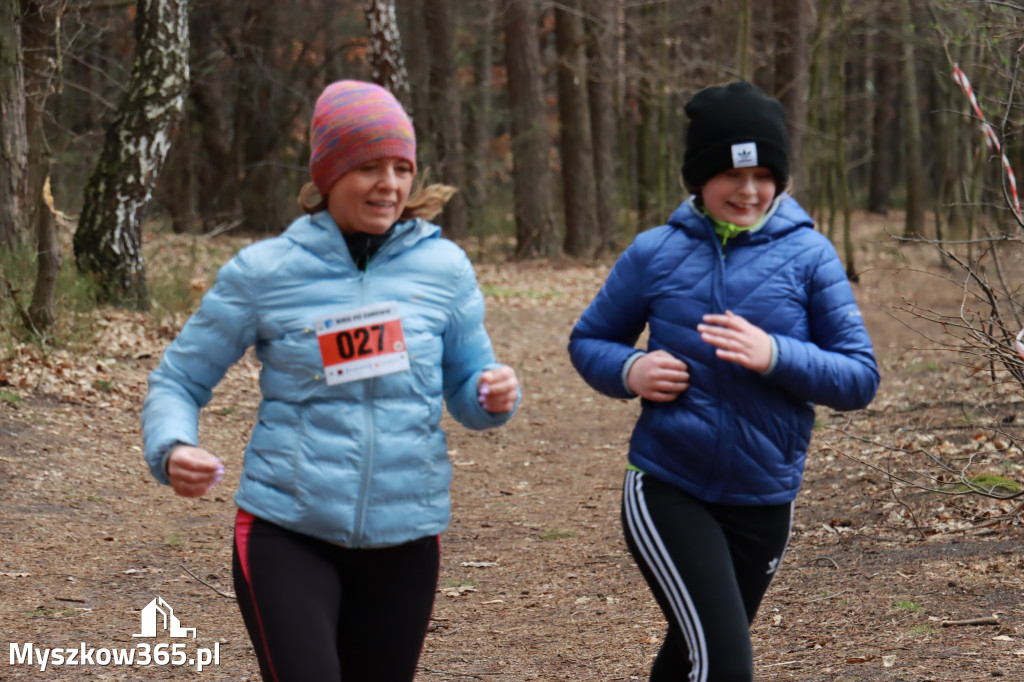  Zapraszamy na niedzielną fotorelacje  biegową  z dniu 10 kwiecień 2022 r.