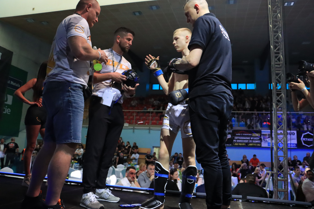 Gala Octagon Fight League 11 zdjęcia z niej! część 2
