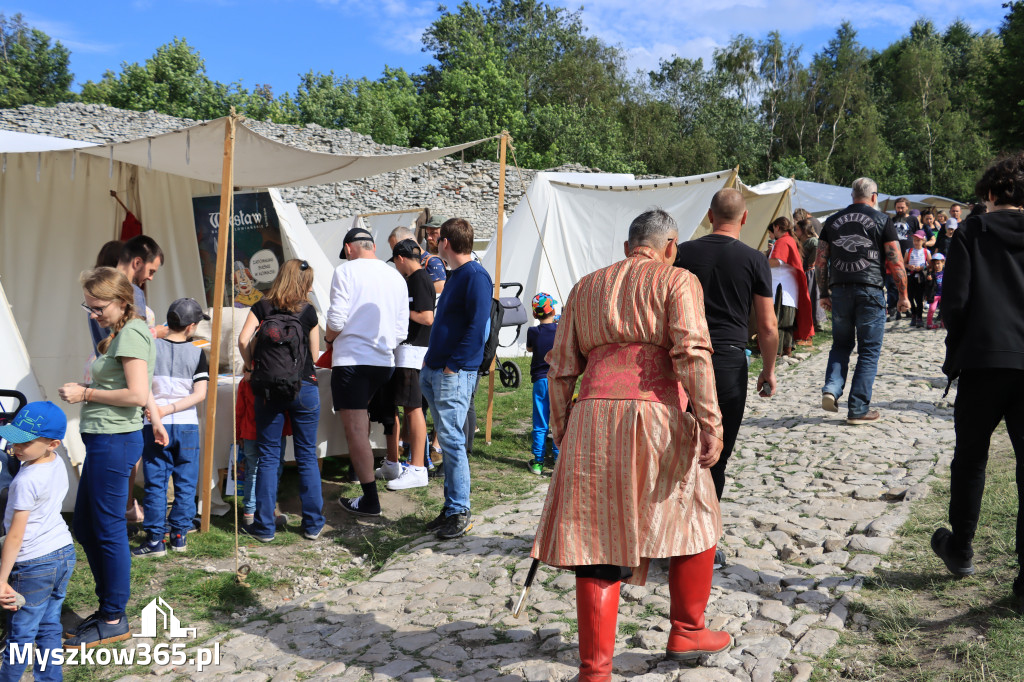 Zamek Ogrodzieniec - XVIII Najazd Barbarzyńców.