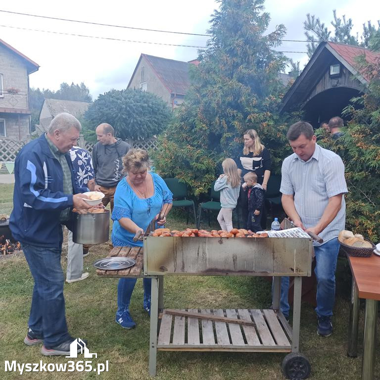 Zlot Ciągników i Samoróbek w Jaroszowie.