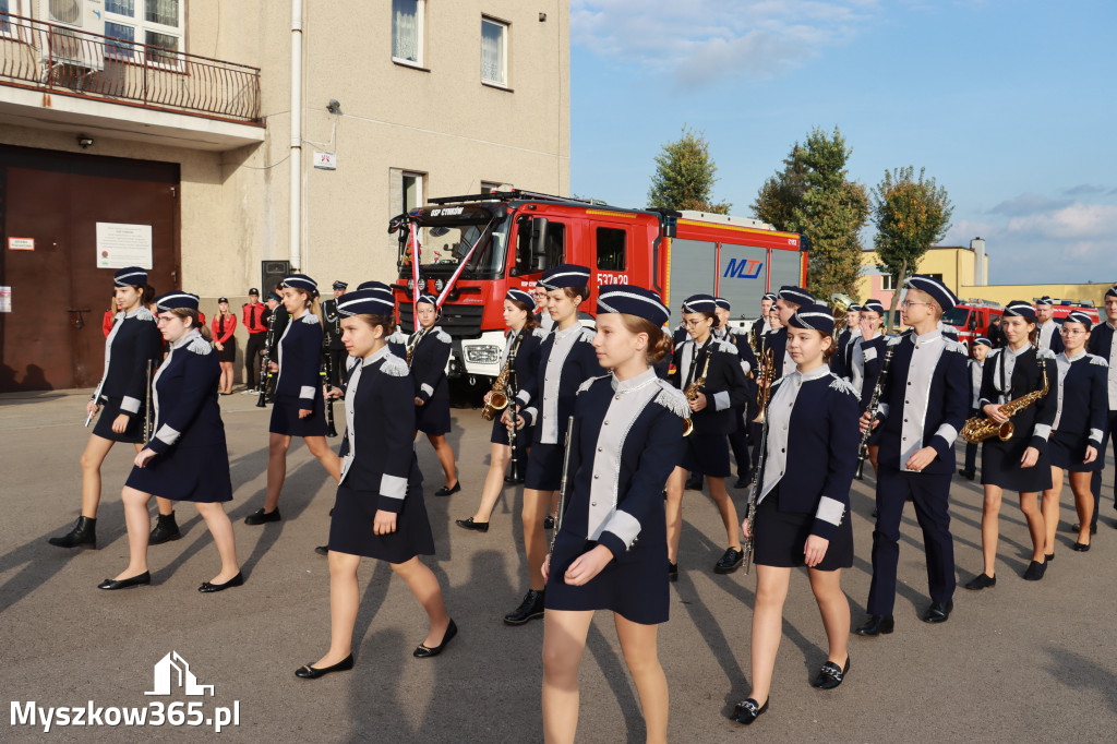 Fotorelacja - Przekazanie i poświęcenie nowego samochodu OSP Cynków