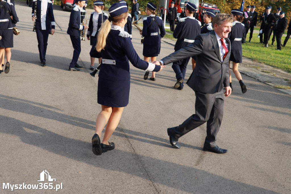 Fotorelacja - Przekazanie i poświęcenie nowego samochodu OSP Cynków