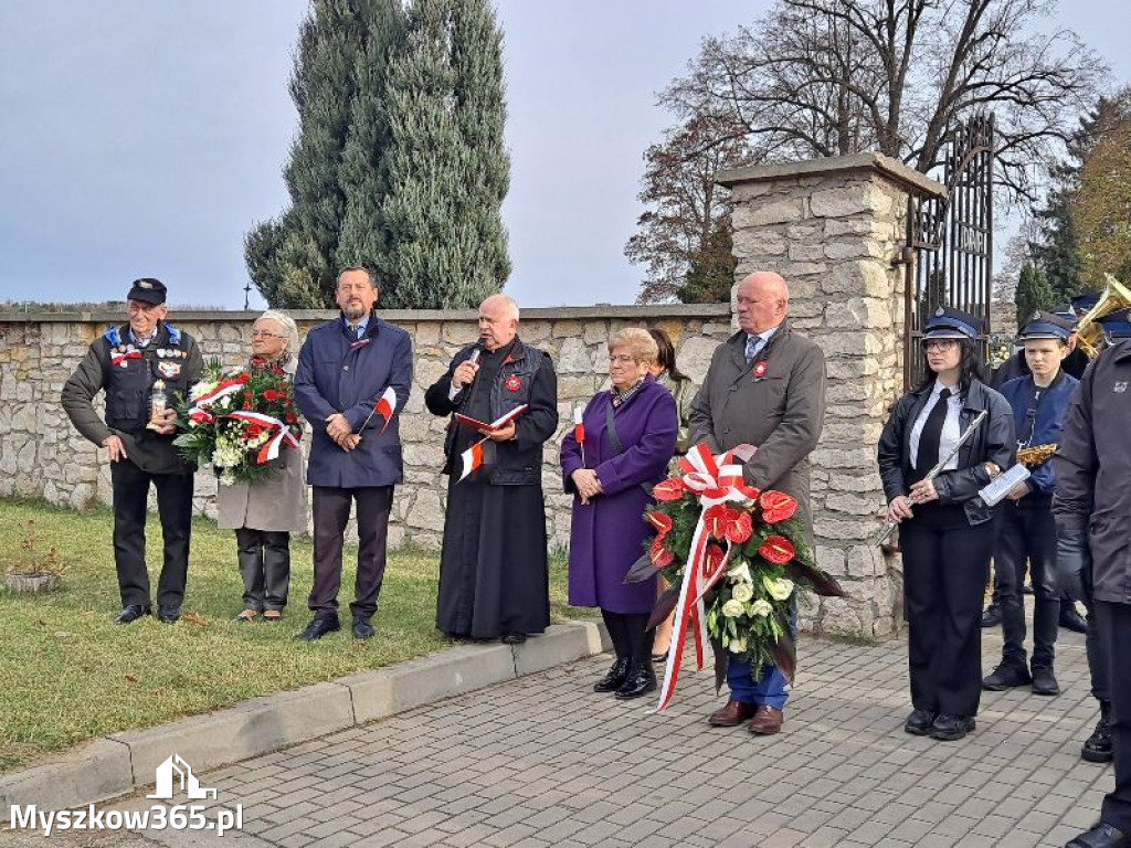 Fotorelacja Obchody Narodowego Święta Niepodległości w dniu 11 listopada w Żarkach