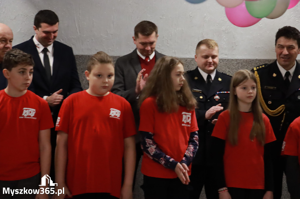  Fotorelacja - przekazanie samochodu dla OSP Koziegłowy - Rosochacz