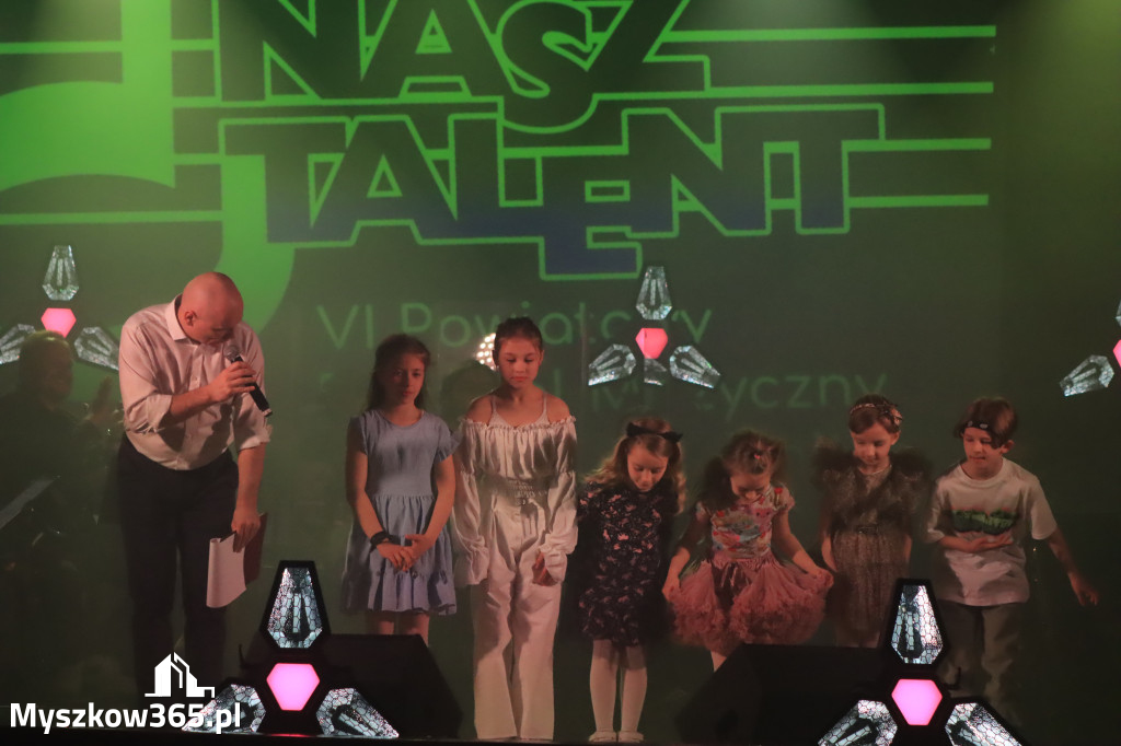 Fotorelacja: Nasz Talent w Koziegłowach klasy 1-3