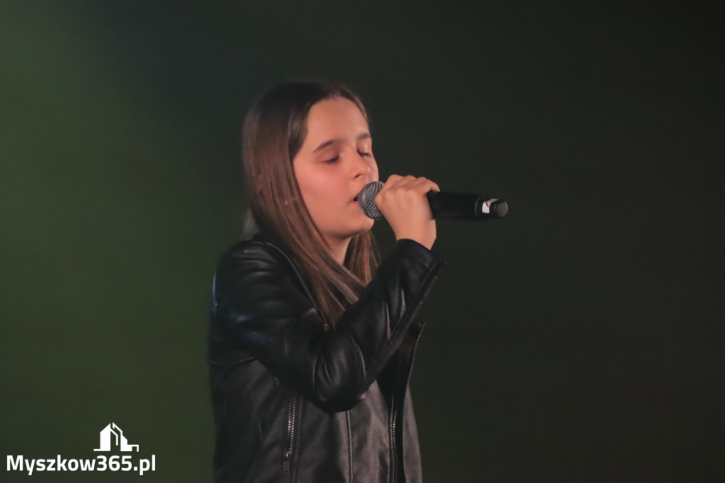 Fotorelacja: Nasz Talent w Koziegłowach klasy 4-6