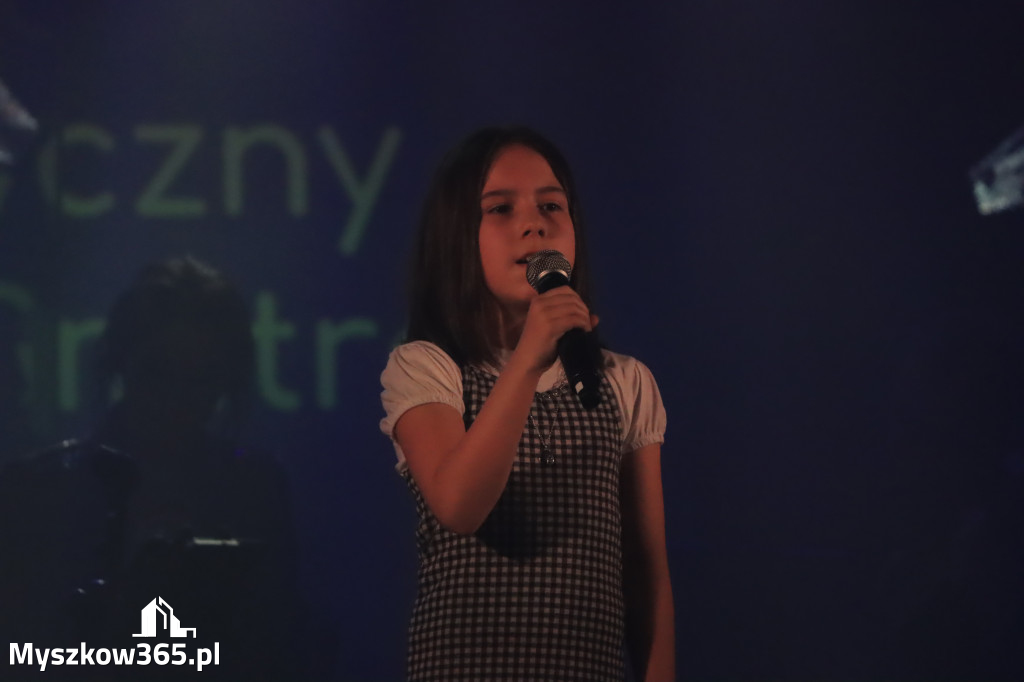 Fotorelacja: Nasz Talent w Koziegłowach klasy 4-6