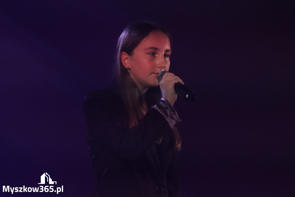 Fotorelacja: Nasz Talent w Koziegłowach klasy 4-6