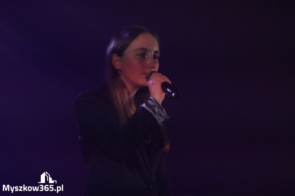 Fotorelacja: Nasz Talent w Koziegłowach klasy 4-6