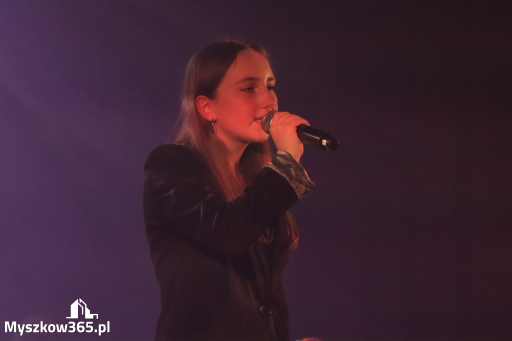 Fotorelacja: Nasz Talent w Koziegłowach klasy 4-6