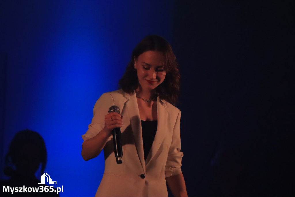 Fotorelacja: Nasz Talent Szkoły Ponadpodstawowe Koziegłowy