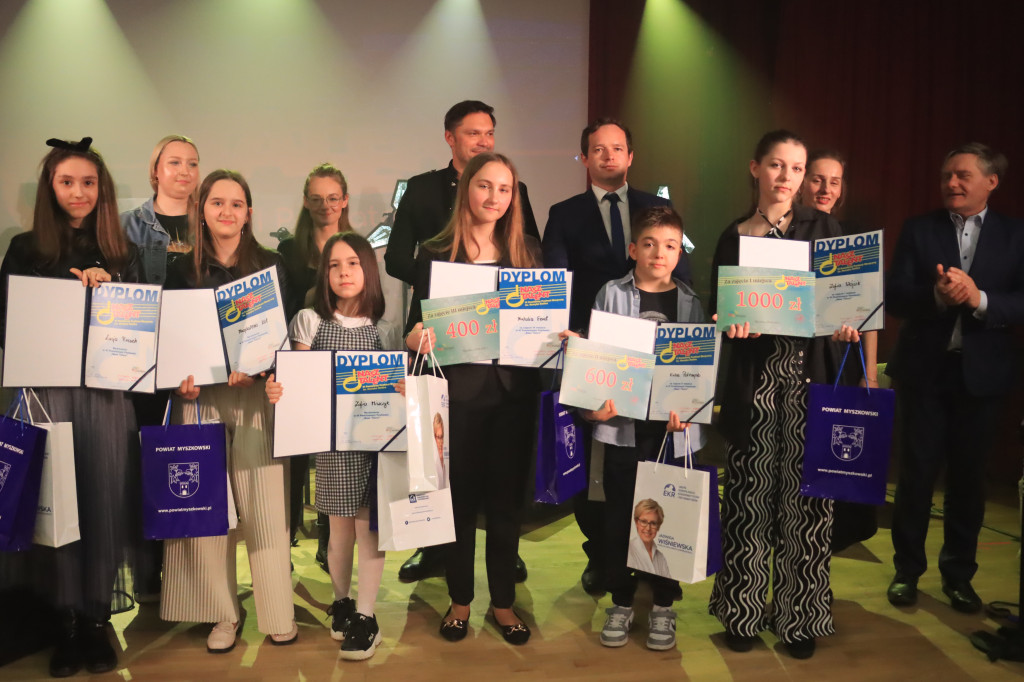 Fotorelacja: VI Powiatowy Nasz Talent w Koziegłowach