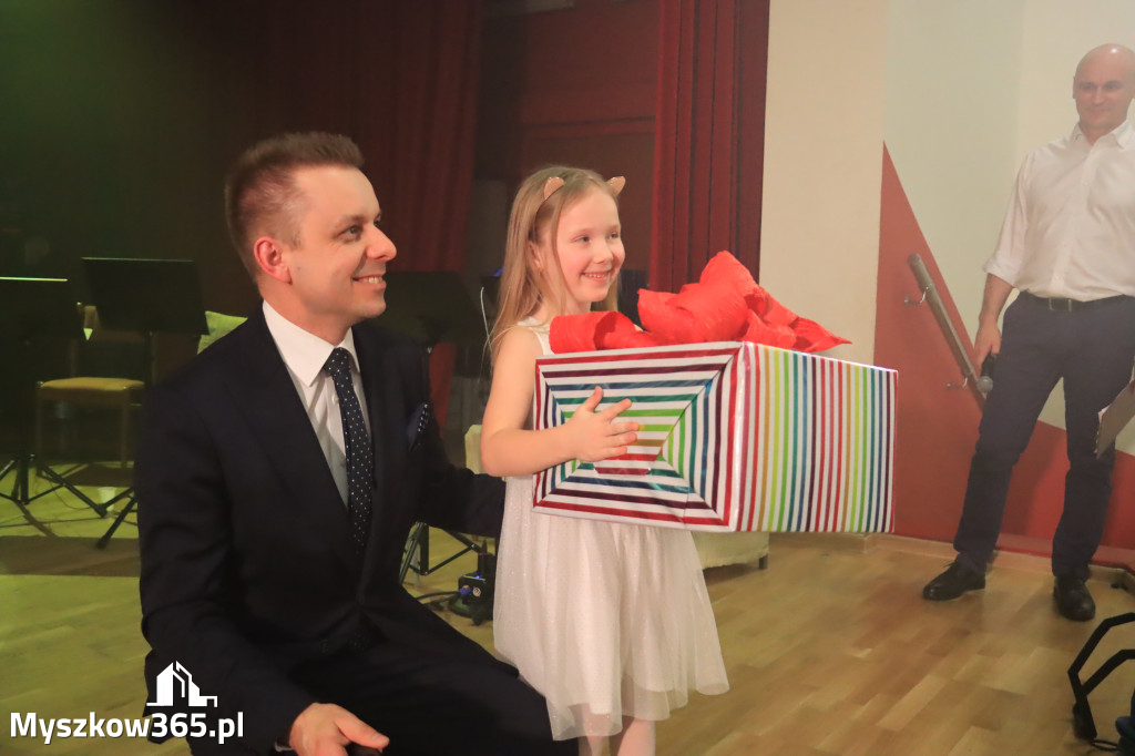 Fotorelacja: VI Powiatowy Nasz Talent w Koziegłowach