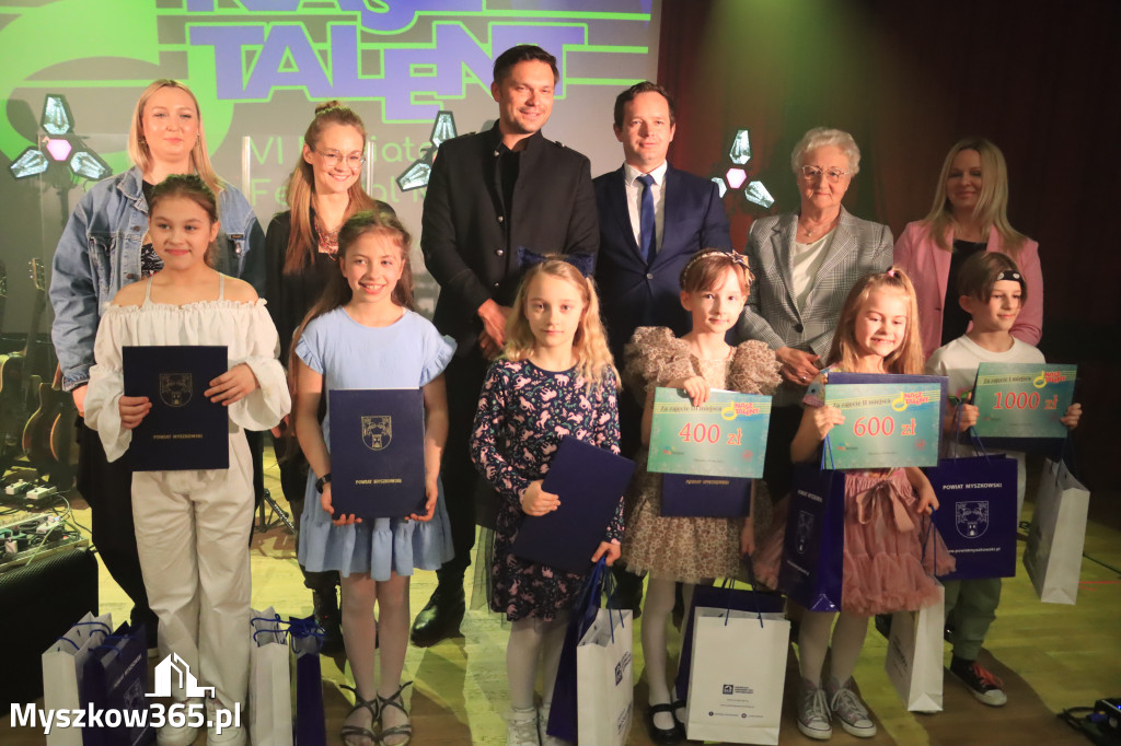 Fotorelacja: VI Powiatowy Nasz Talent w Koziegłowach