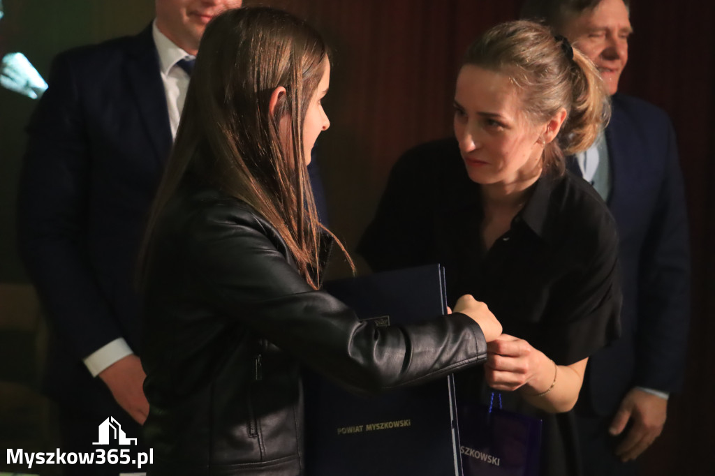 Fotorelacja: VI Powiatowy Nasz Talent w Koziegłowach