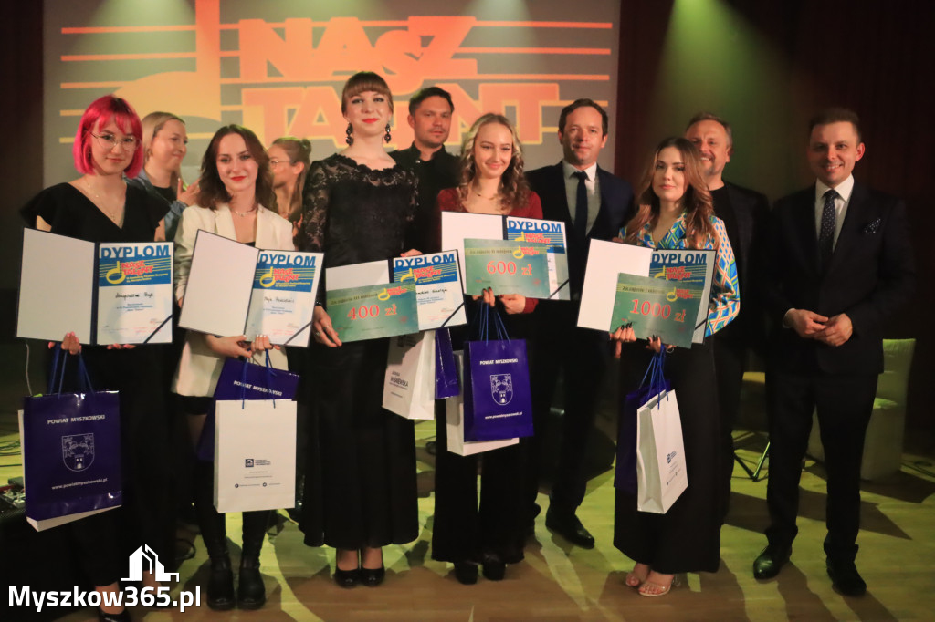 Fotorelacja: VI Powiatowy Nasz Talent w Koziegłowach