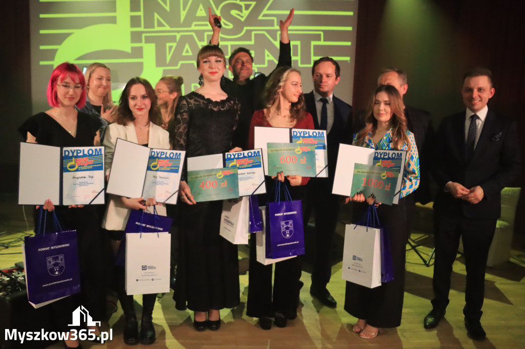 Fotorelacja: VI Powiatowy Nasz Talent w Koziegłowach