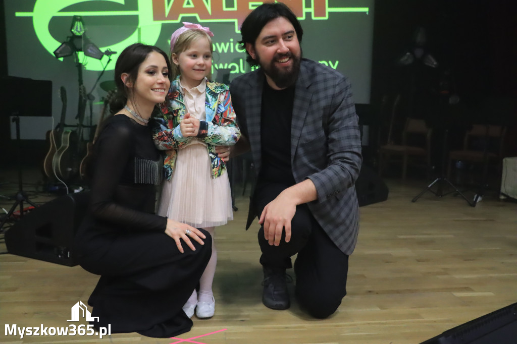 Fotorelacja: VI Powiatowy Nasz Talent w Koziegłowach