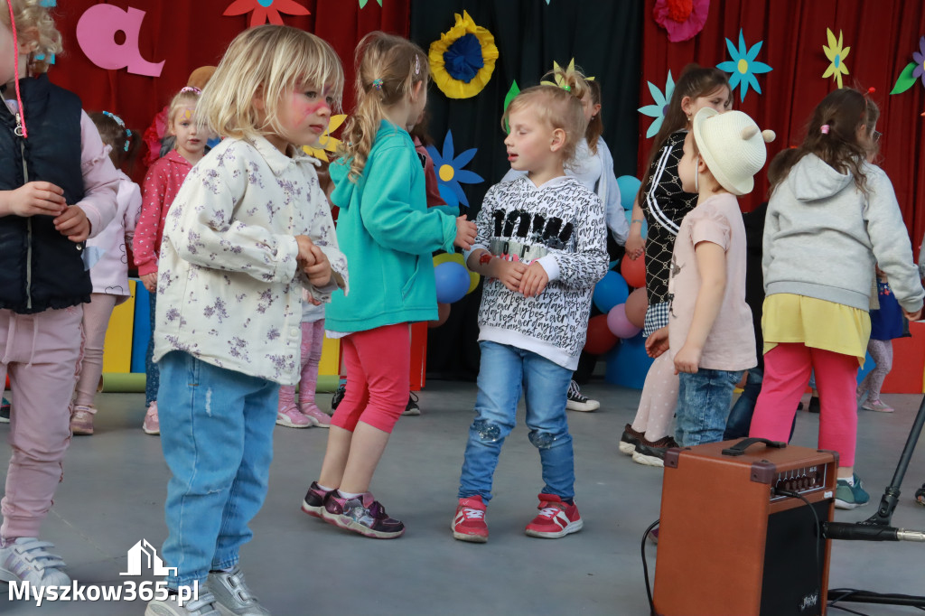 Fotorelacja: Gminny Dzień Dziecka w Koziegłowach cz. 2