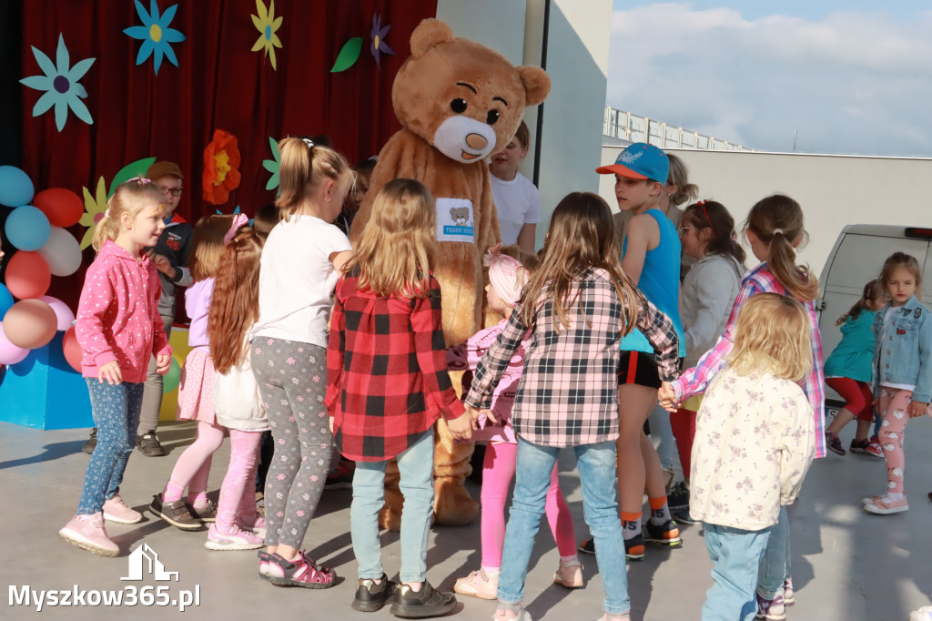 Fotorelacja: Gminny Dzień Dziecka w Koziegłowach cz. 2