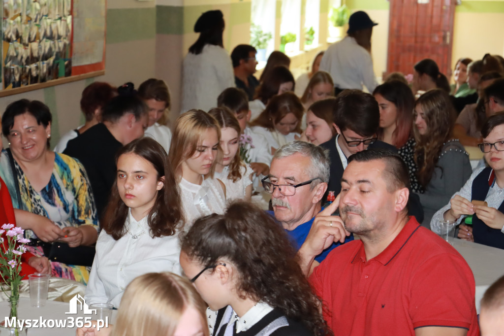 Fotorelacja: SP Siedlec Duży - Wojewódzki Konkurs Poetycko-Plastyczny
