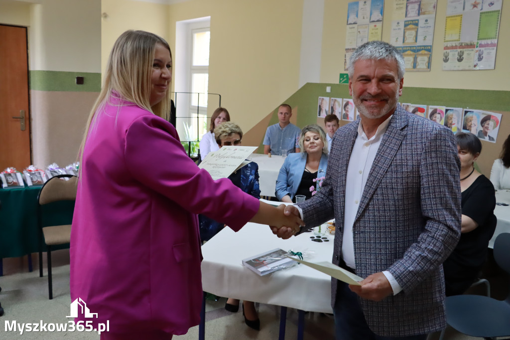Fotorelacja: SP Siedlec Duży - Wojewódzki Konkurs Poetycko-Plastyczny