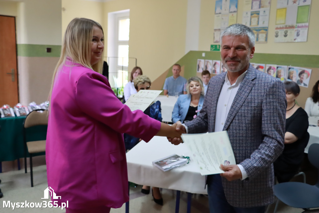 Fotorelacja: SP Siedlec Duży - Wojewódzki Konkurs Poetycko-Plastyczny
