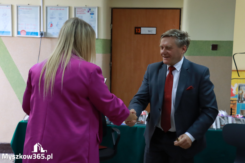 Fotorelacja: SP Siedlec Duży - Wojewódzki Konkurs Poetycko-Plastyczny
