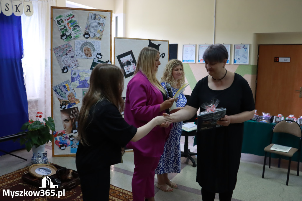 Fotorelacja: SP Siedlec Duży - Wojewódzki Konkurs Poetycko-Plastyczny