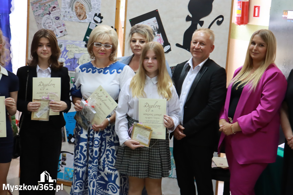 Fotorelacja: SP Siedlec Duży - Wojewódzki Konkurs Poetycko-Plastyczny