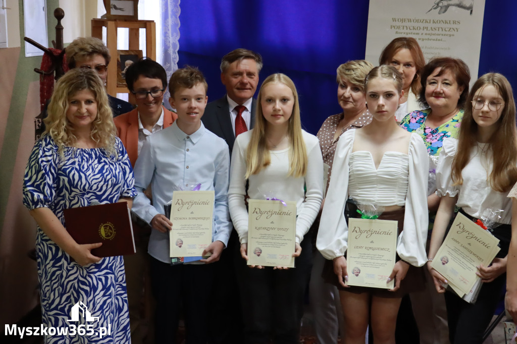 Fotorelacja: SP Siedlec Duży - Wojewódzki Konkurs Poetycko-Plastyczny