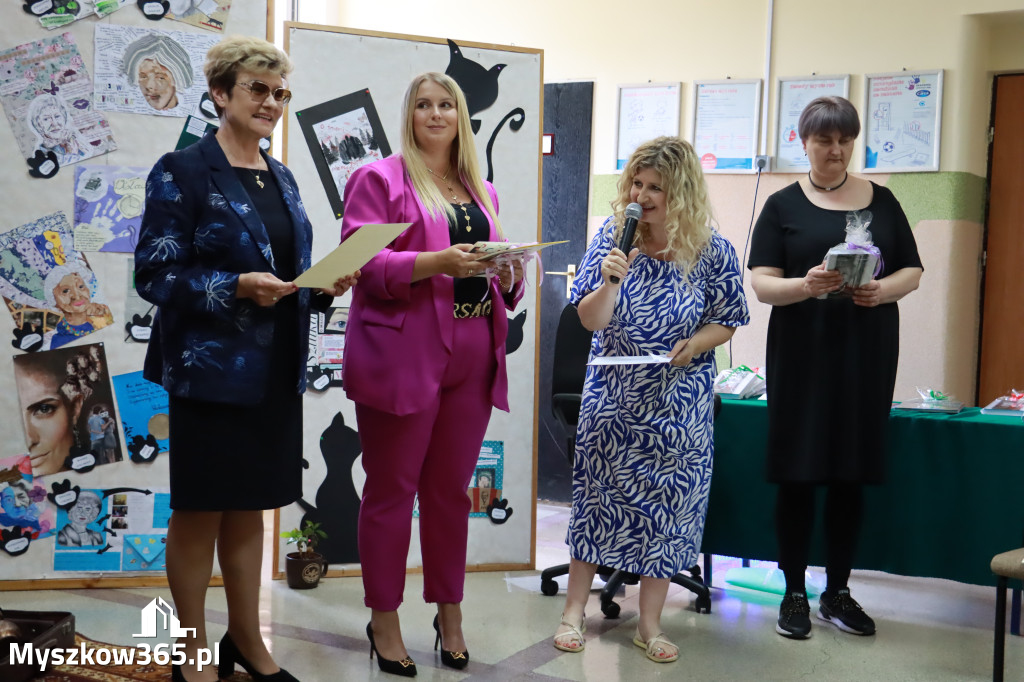Fotorelacja: SP Siedlec Duży - Wojewódzki Konkurs Poetycko-Plastyczny