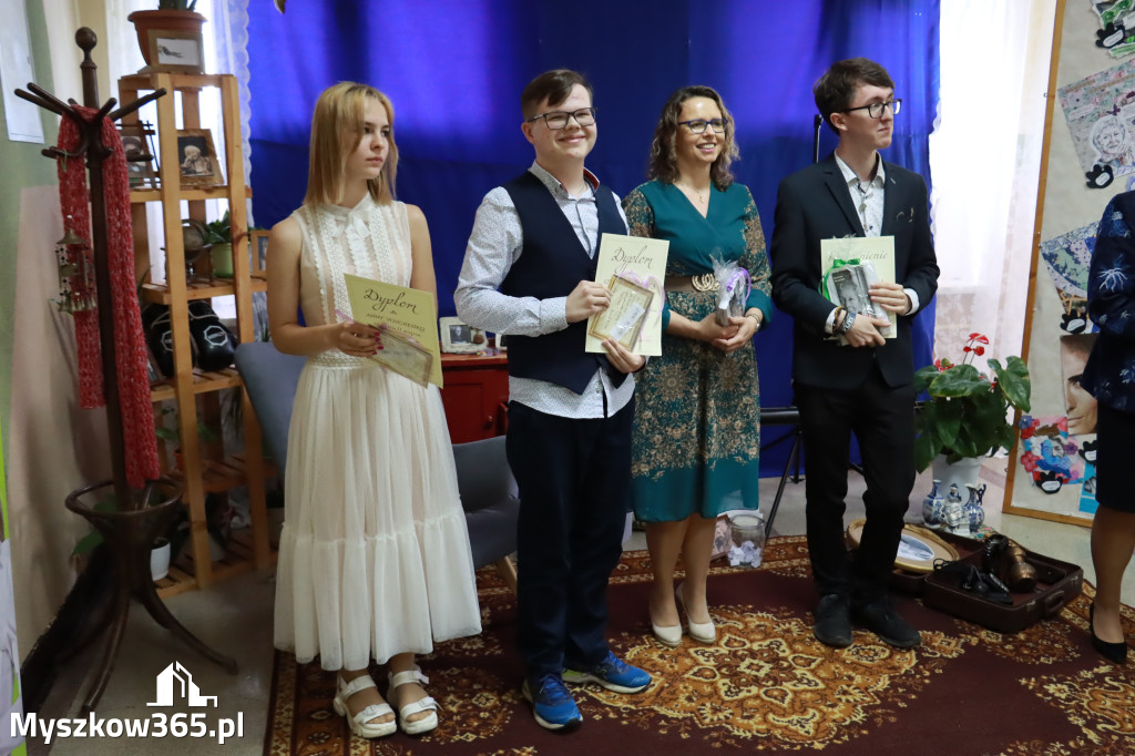 Fotorelacja: SP Siedlec Duży - Wojewódzki Konkurs Poetycko-Plastyczny
