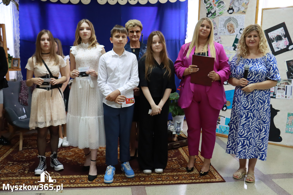 Fotorelacja: SP Siedlec Duży - Wojewódzki Konkurs Poetycko-Plastyczny