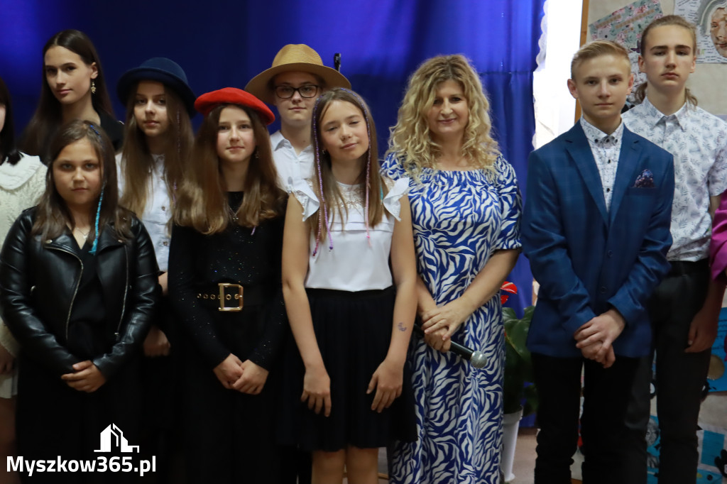 Fotorelacja: SP Siedlec Duży - Wojewódzki Konkurs Poetycko-Plastyczny
